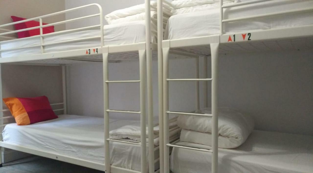 Hostel Royalty Albergue Santender Kültér fotó